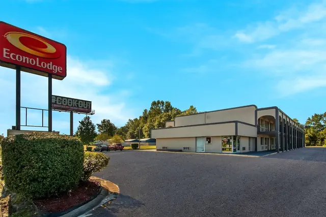 Photo 1 - Econo Lodge Goldsboro Hwy 70