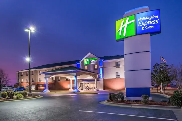 Photo 1 - Holiday Inn Express & Suites Lonoke by IHG