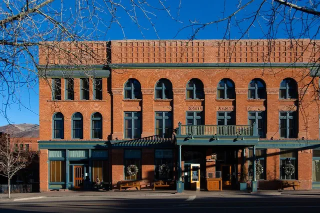 Photo 1 - Hotel Jerome, Auberge Collection
