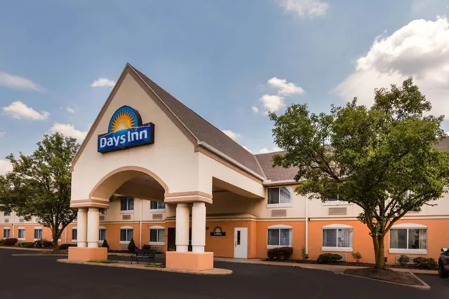 Photo 1 - Days Inn by Wyndham Milan Sandusky South
