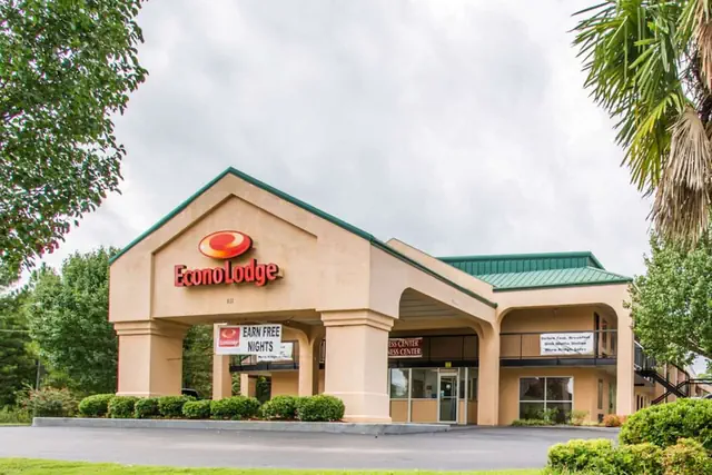 Photo 1 - Econo Lodge Troy
