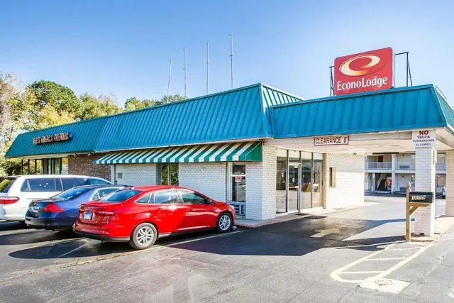 Photo 1 - Econo Lodge McDonough South