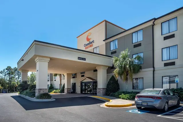 Photo 1 - Comfort Suites Mobile