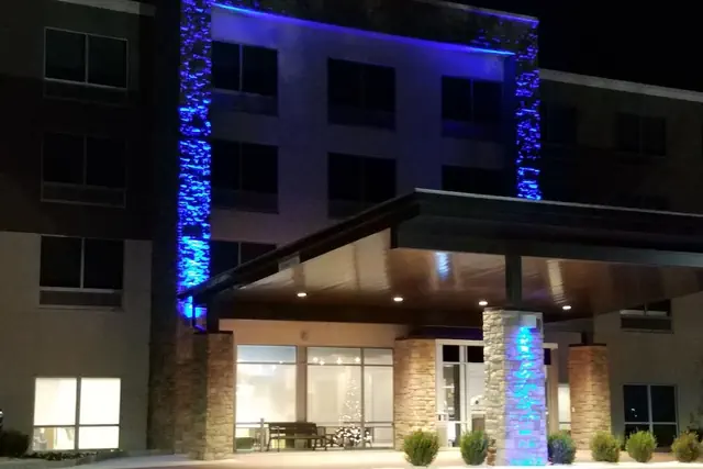 Photo 1 - Holiday Inn Express & Suites Decatur by IHG