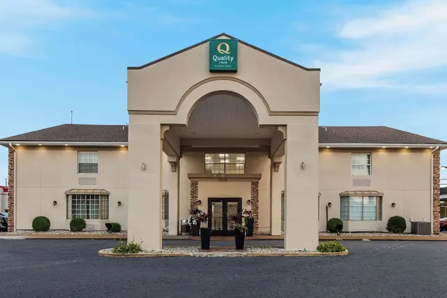 Photo 1 - Quality Inn Saint Louis Airport