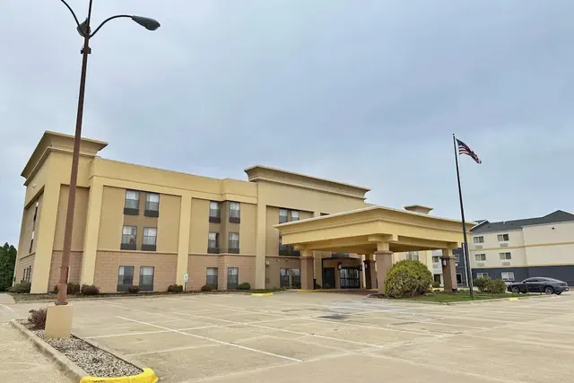 Photo 1 - SureStay by Best Western Forsyth Decatur