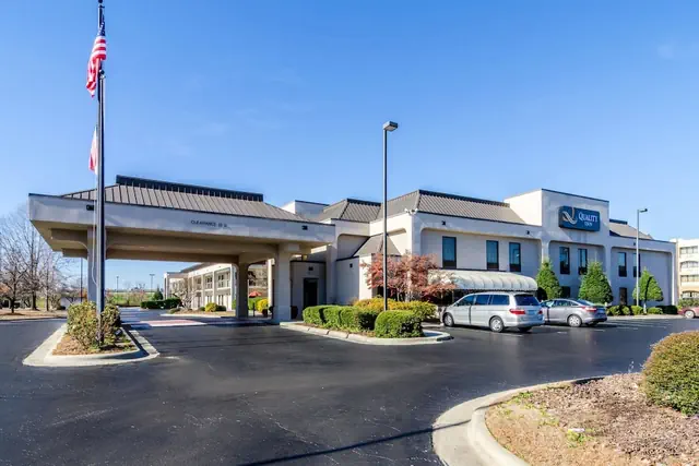 Photo 1 - Quality Inn Lumberton North