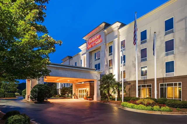 Photo 1 - Hampton Inn & Suites Clinton - I-26