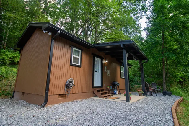 Photo 1 - The Lil House