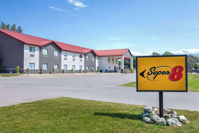 Photo 1 - Super 8 by Wyndham Olney