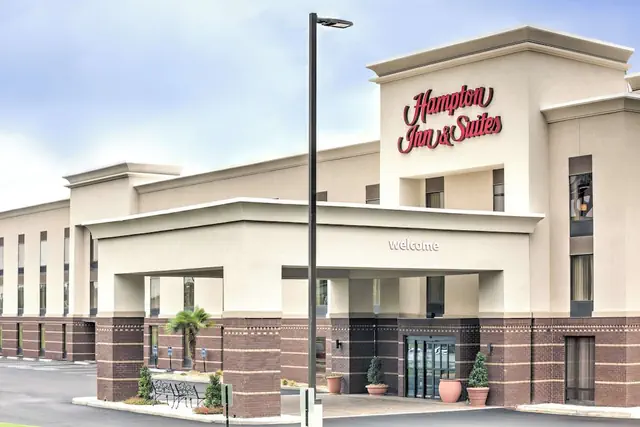 Photo 1 - Hampton Inn & Suites Macon I-475