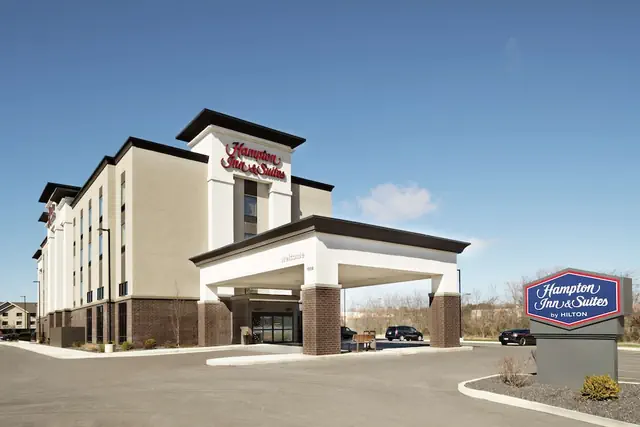 Photo 1 - Hampton Inn & Suites St. Louis/Alton