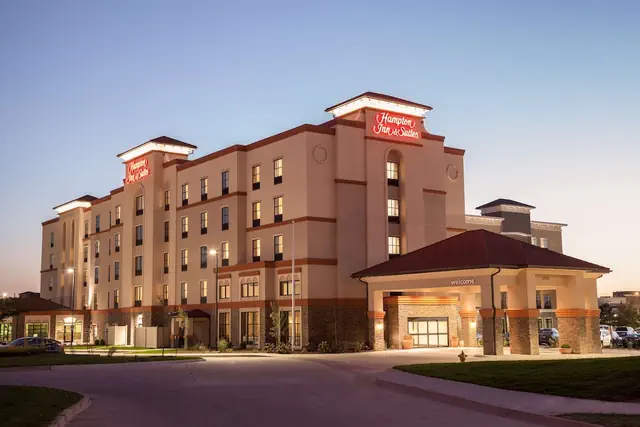 Photo 1 - Hampton Inn & Suites West Des Moines/SW Mall Area
