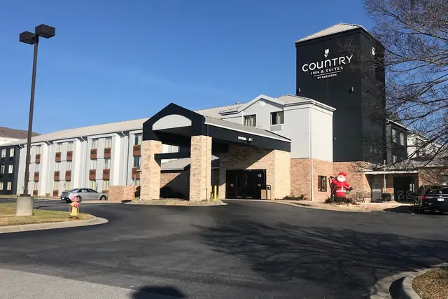 Photo 1 - Country Inn & Suites by Radisson, Roanoke Rapids, NC