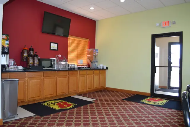 Photo 1 - Red Roof Inn Ames