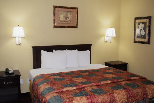 Photo 1 - Town House Inn Cape Giradreau