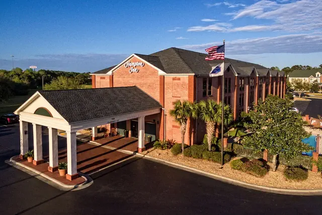Photo 1 - Hampton Inn Savannah-I-95-North