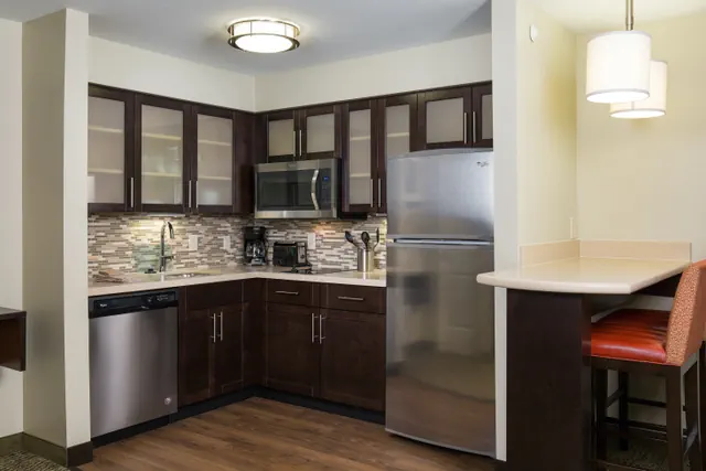 Photo 1 - 1 Bdrm Suite 1 King Nonsmoke