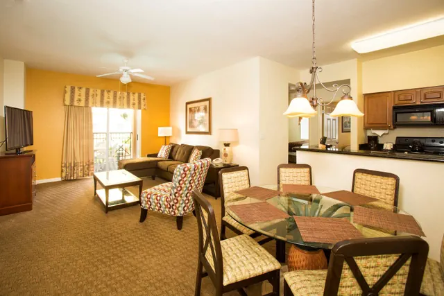 Photo 1 - 3 BR 2 Bath Suite