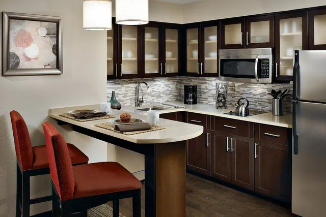 Photo 1 - 1 Bdrm Suite 2 Bed Other Nonsmoking