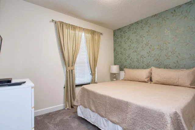 Photo 1 - BEAUTIFUL HOUSE, PRIVATE SPLASH POOL, BALCONY OFF MASTER SUITE, FREE WIFI!!!