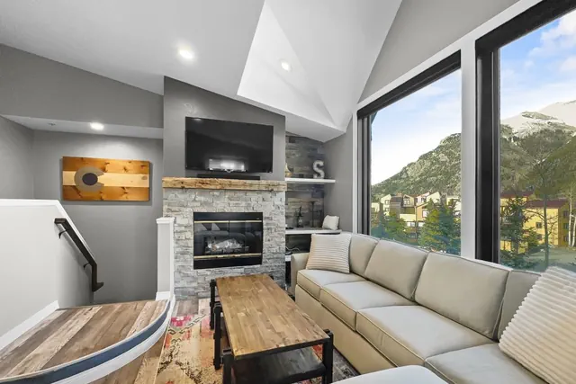 Photo 1 - Newly Renovated, Slope-Side Walk-In Walk-Out, Top Floor, Views of Ten Mile Range - ER4