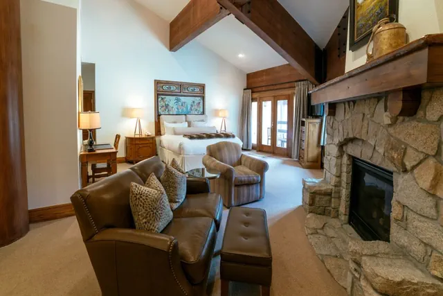 Photo 1 - Luxury King Room