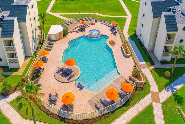 Photo 1 - Bahia Mar Beachfront "Remodel " Water Views