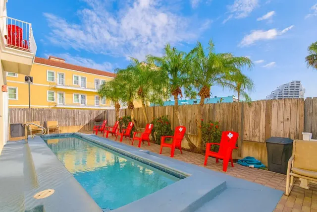 Photo 1 - 1st Floor - Pool - Affordable - by Beach