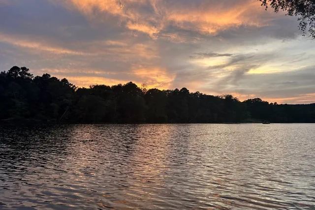 Photo 1 - Clearwater Golden Escape on Lake Hamilton