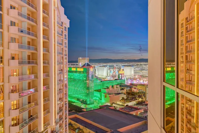 Photo 1 - Jackpot! 34th floor Penthouse on Vegas Strip!