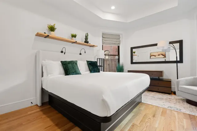 Photo 1 - Trendy 2BR Plus Family Getaway | Suite 4