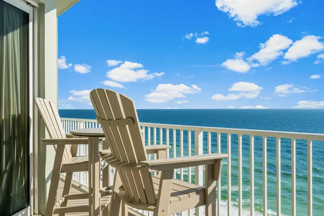 Photo 1 - Stunning 3BD Beachfront Condo! Free Beach Chair Service for 4