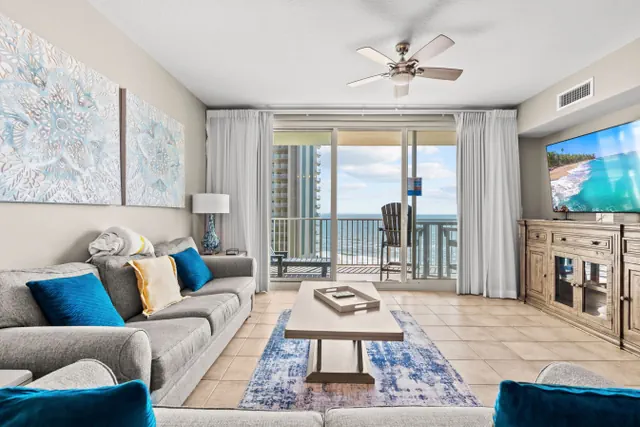 Photo 1 - Spacious 2-Bedroom Beachfront Resort Getaway!