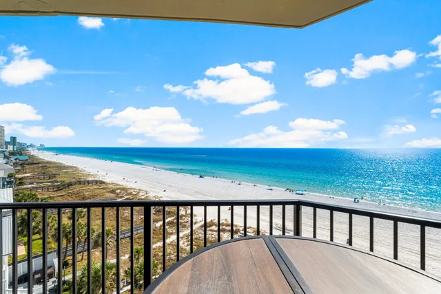 Photo 1 - Stunning Beachfront 1BD Condo w/ Free Beach Chair Service