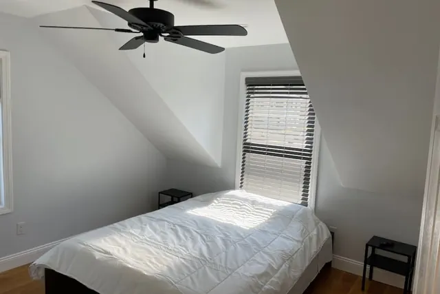 Photo 1 - Queen Bed |Boston|RM 3