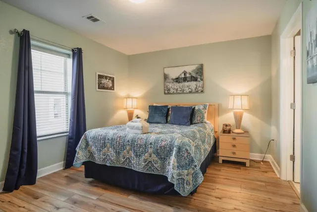 Photo 1 - Bearly Available- Unit 1505 - Mountain View Condos