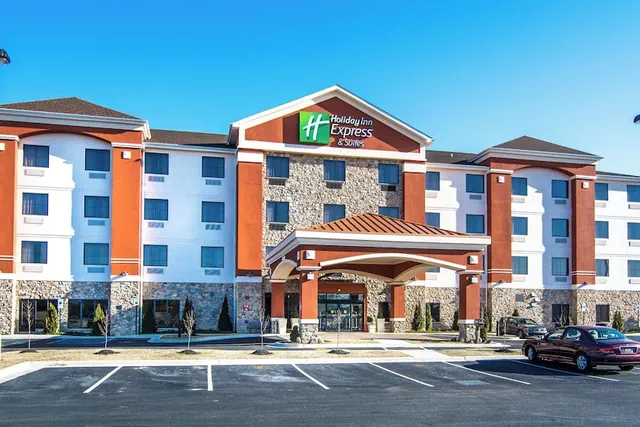 Photo 1 - Holiday Inn Express & Suites Elkton - University Area by IHG