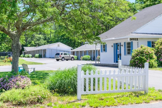 Photo 1 - Blue Dolphin Inn