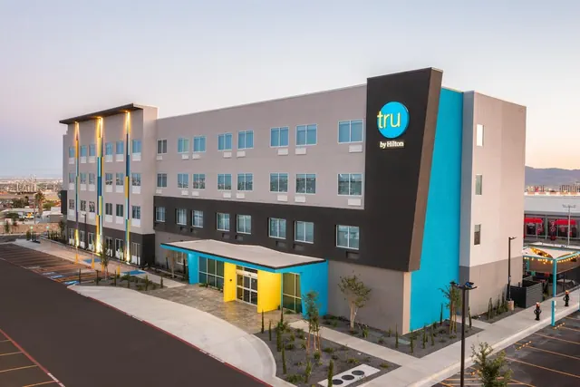 Photo 1 - Tru by Hilton El Paso Airport