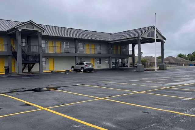 Photo 1 - SureStay Hotel by Best Western McAlester