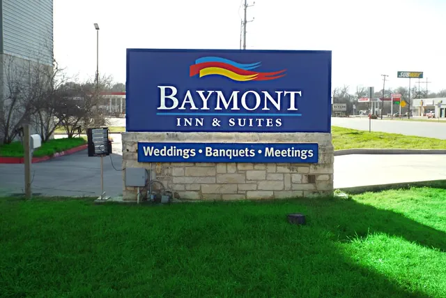 Photo 1 - Baymont by Wyndham Columbus