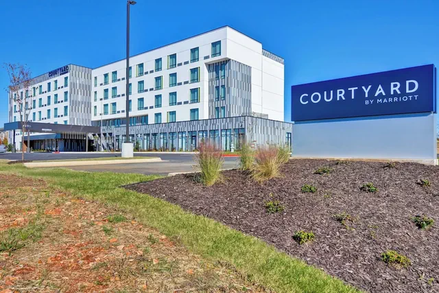 Photo 1 - Courtyard by Marriott Bentonville Rogers Promenade