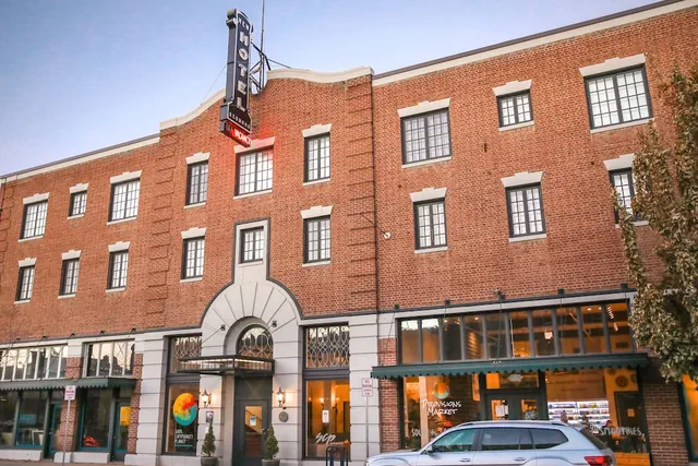 Photo 1 - SCP Hotel Redmond