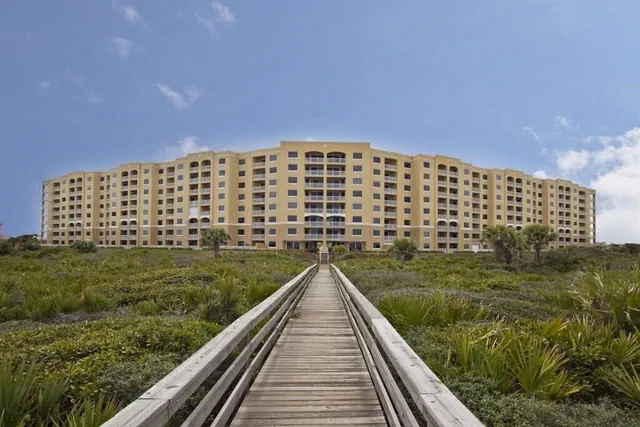 Photo 1 - Surf Club I, 1405