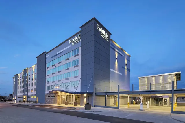 Photo 1 - Fairfield Inn & Suites by Marriott St. Louis Downtown