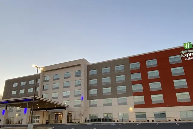 Photo 1 - Holiday Inn Express & Suites Staunton by IHG