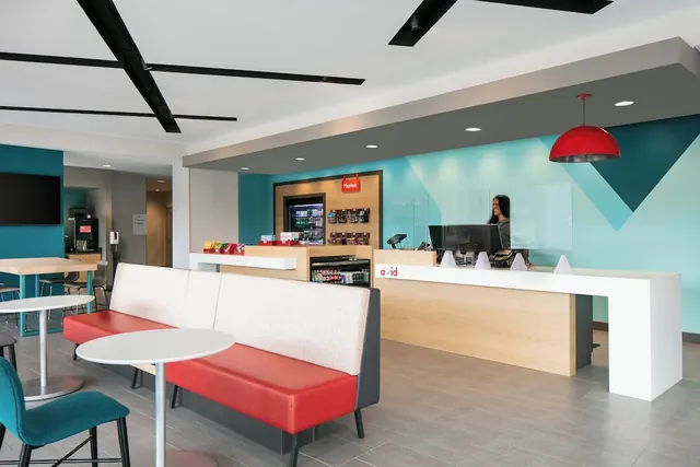 Photo 1 - avid hotel Roseville - Minneapolis North by IHG
