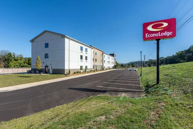 Photo 1 - Econo Lodge Dayton North