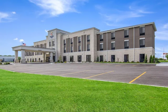 Photo 1 - Comfort Inn Jasper South